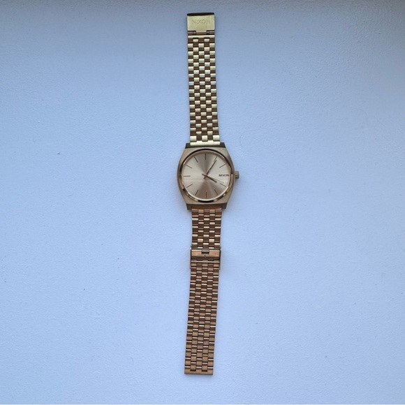 Gold Nixon The Time Teller Watch (minimal) - Picture 4 of 7